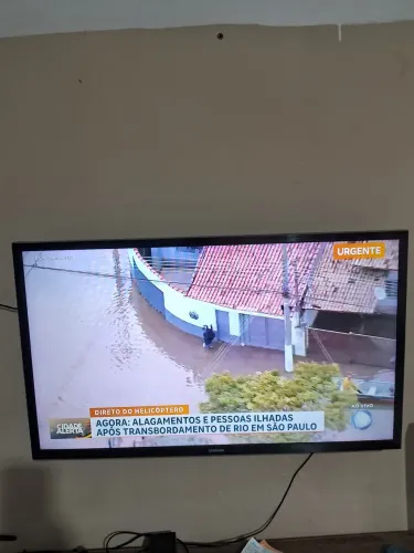 Vende-se Tv 32 polegadas 