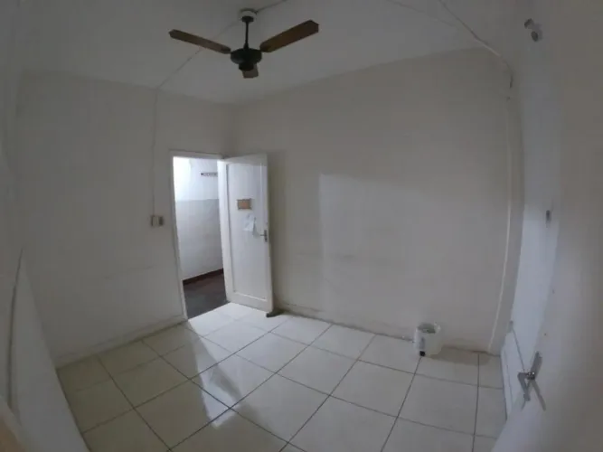 SALA COMERCIAL / CENTRO