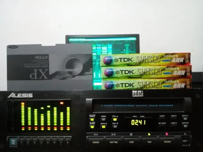 Gravador Alesis Adat Blackface + 4 Fitas Svhs + 2 Cabos Opticos Adat