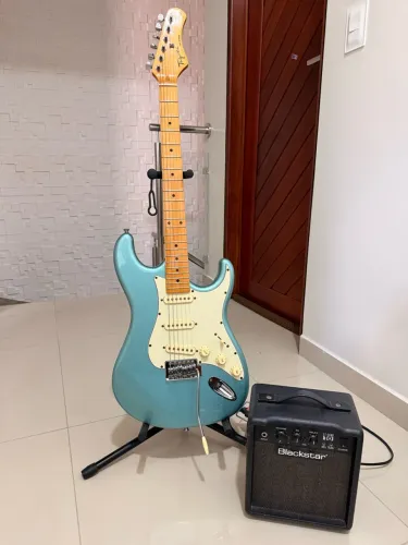 Guitarra Tagima TW 530 + Cubo Echo10 Blackstar