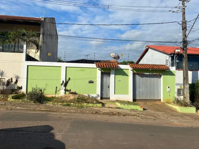 Casa 3 quartos - Jardim Europa