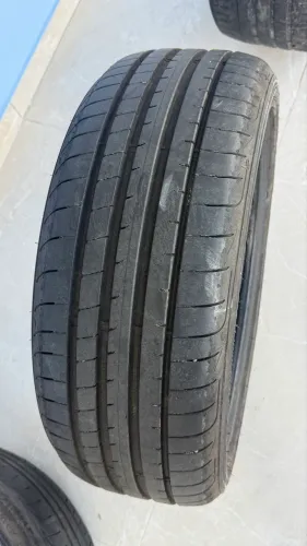 Pneu 215/45R18