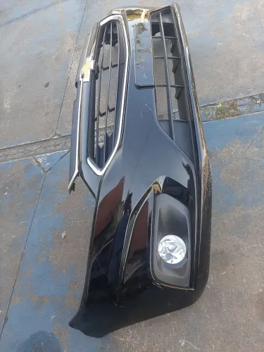 Parachoque dianteiro Onix 2018 / 19 /   lt / ltz usado