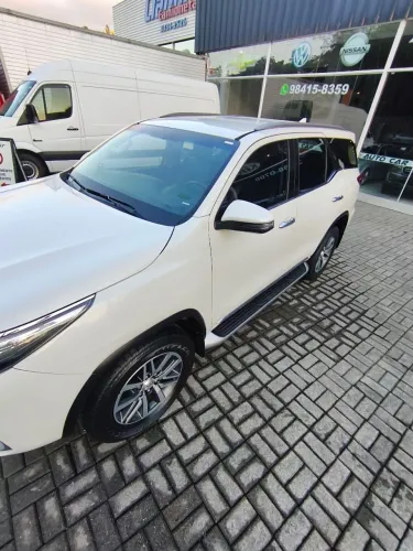 Toyota Hilux SW4 SRX 4X4 2.8 TDI 16V Dies. Aut. 2020
