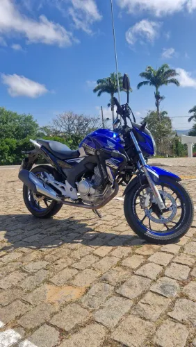 CB 250 Twister 2021 CBS - Azul