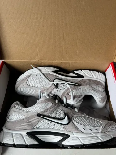 Tênis nike v5 RnR 