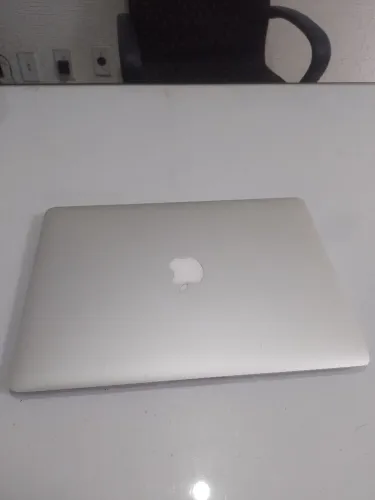 MacBook
