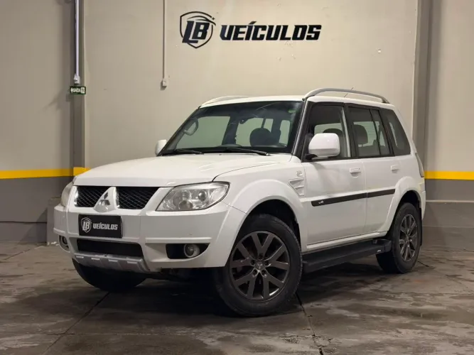 Mitsubishi Pajero TR4 2.0/ 2.0 Flex 16V 4X4 Aut. 2015