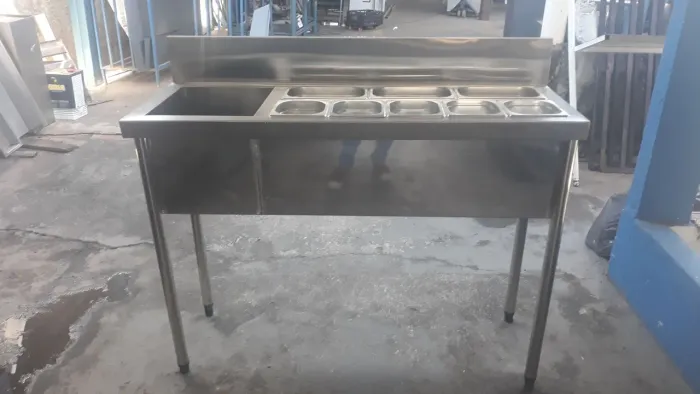 Mesa de Drink com GN's 