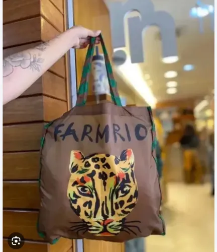 VENDO BOLSINHA FARM TIGRE