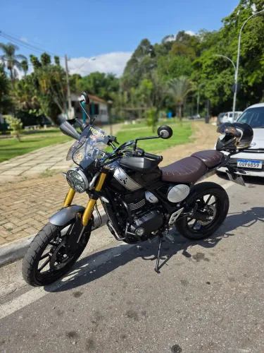 Triumph Scrambler 400X