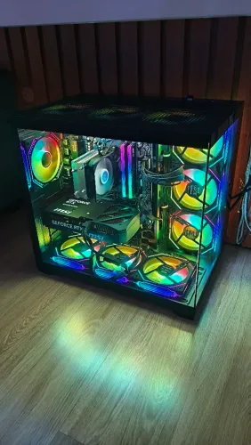 RTX 5070 12GB VENDO OU TROCO