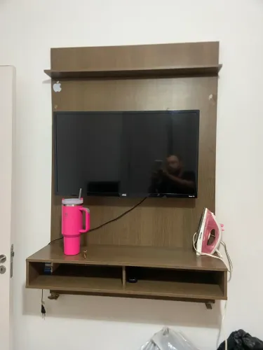Tv AOC