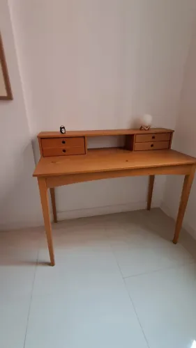 ESCRIVANINHA IMPECÁVEL LINDA E ELEGANTE
