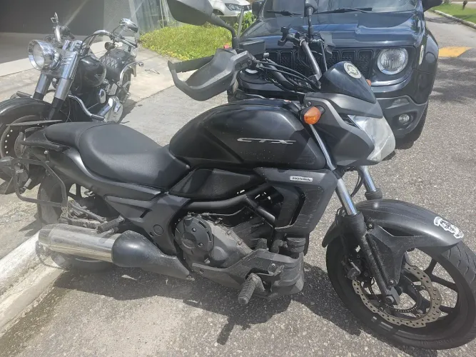 Honda ctx 700 
