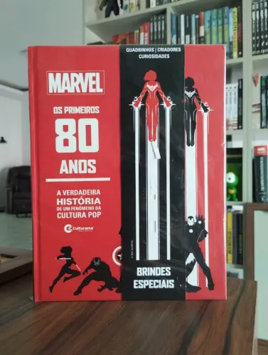 MARVEL - OS PRIMEIROS 80 ANOS: A Verdadeira História de Um Fenômeno da Cultura Pop.