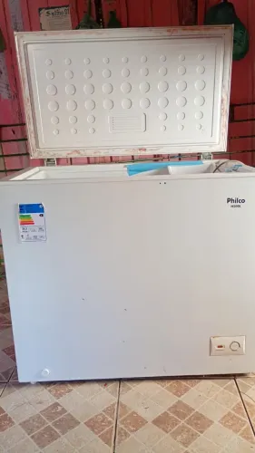Freezer Philco 200L 220V Conservado e Funcionando Muito Bem