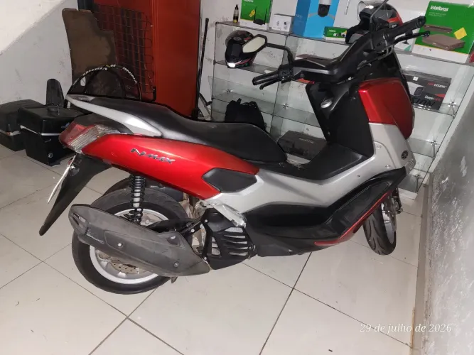 Vendo nmax baixa kilometragem 12.000,00