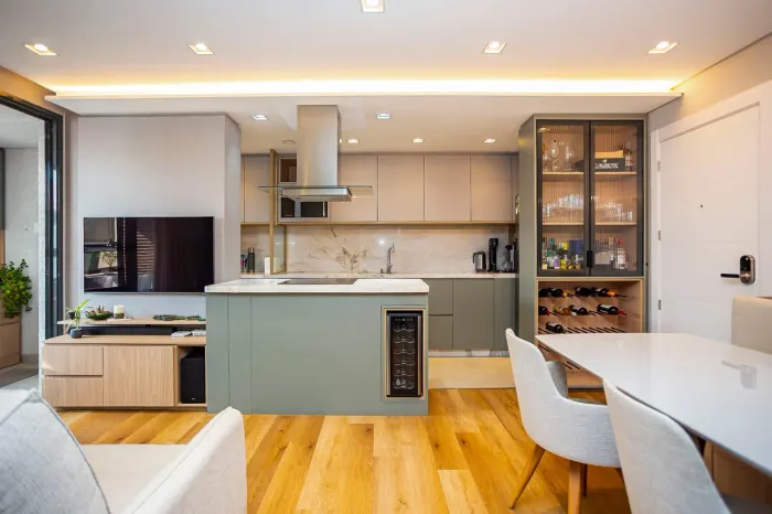 Apartamento MOBILIADO com 2 quartos sendo uma suíte à venda, Rebouças, Curitiba, PR