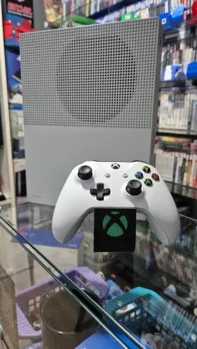 Xbox One S, 1tb, Garantia, Aceito usado de entrada, Aceitamos Cartão ate 18x