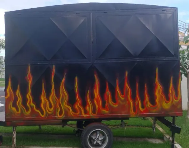 Trailer Disponível para Venda e Negociações