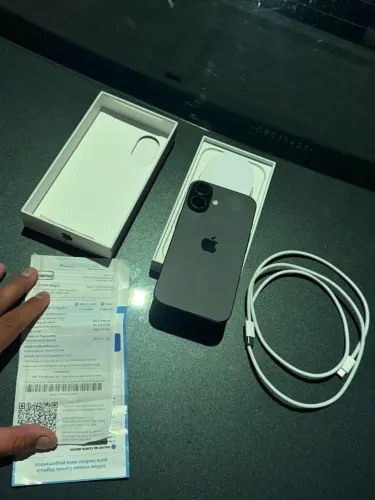 iPhone 16
