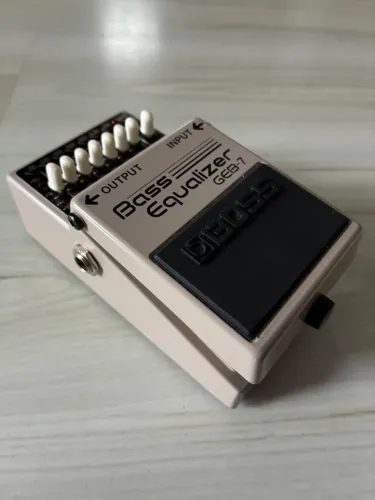Pedal Boss GEB-7 BASS