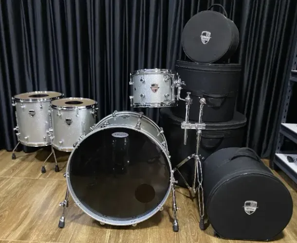 Odery Custom Araucária (24 / 12 / 14 / 16) + Cases Odery - Prata Sparkle