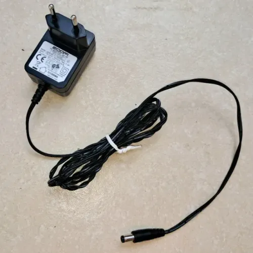 Fonte Zoom AD-16E para Pedal ou Pedaleira