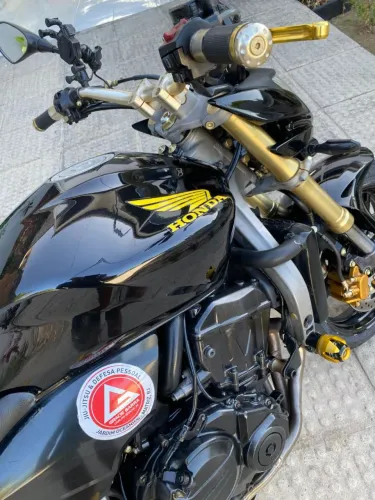 HORNET 600F MAIS NOVA