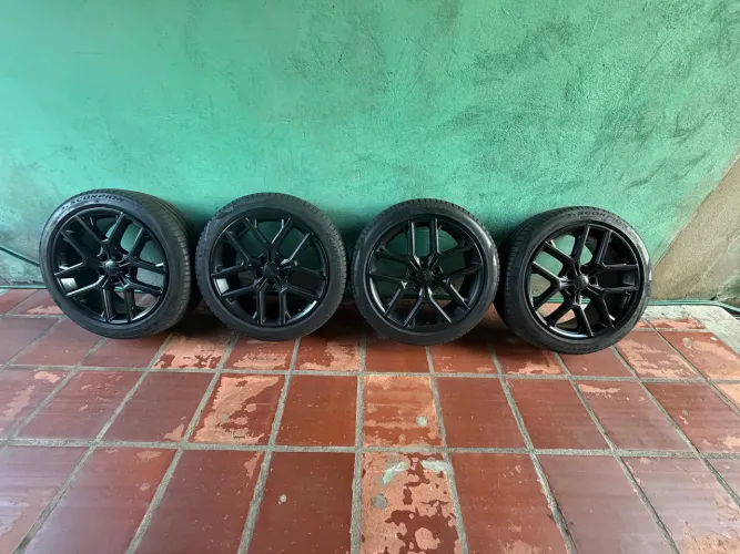 Rodas Compass Blackhawk aro 19 com pneus zeros 