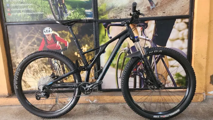 Bicicleta Specialized Stupjumper aro 29