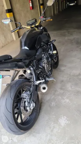 Yamaha MT07 preto fosco, potência, estilo e baixa quilometragem oportunidade .
