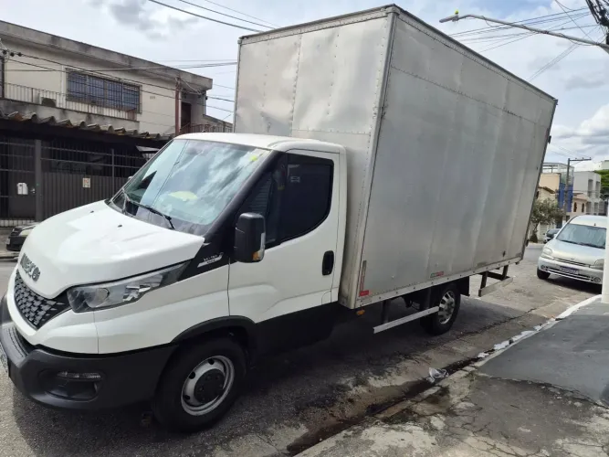 Iveco Daily Chassi 35-150 Curto 3.0 (die.)(e5) 2021