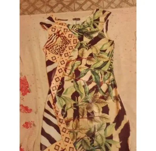 Vestido desenhado Linda Rosa G
