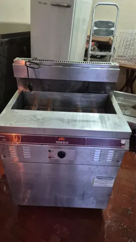 Fritadeira de inox a gás