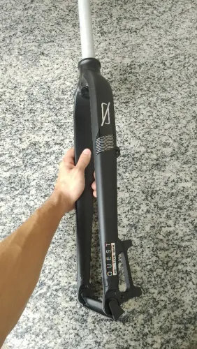 Garfo Rígido TSW Quest Alumínio Espiga Reta e Blocagem Padrão (9x100mm) - Novo