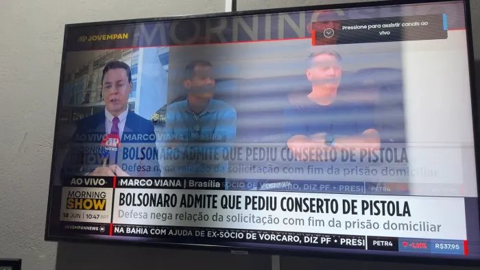 Smart TV Samsung com defeito 