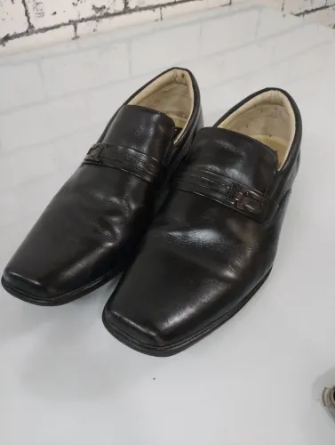 Sapato social de couro legítimo 39