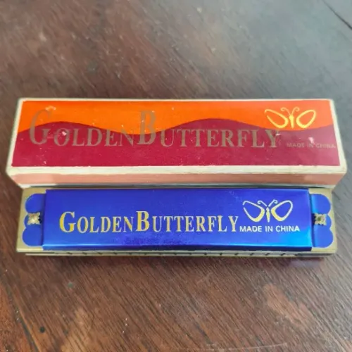 Antiga gaita Golden Butterfly - funcionando / caixa original