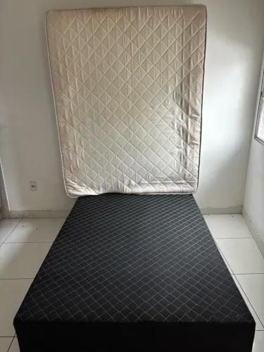 Colchão king + cama de casal