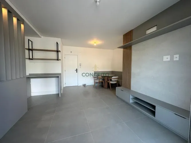 Cobertura a venda com 2 Quartos, 2 Suítes, Semi Mobiliada, 109m², no bairro Córrego Grande