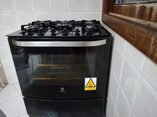 Fogão de piso Electrolux 5 bocas