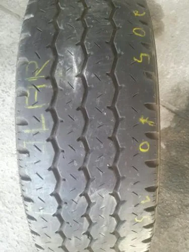 Pneu 205 70 15 Maxxis 8 lonas Carga Ducato meia vida
