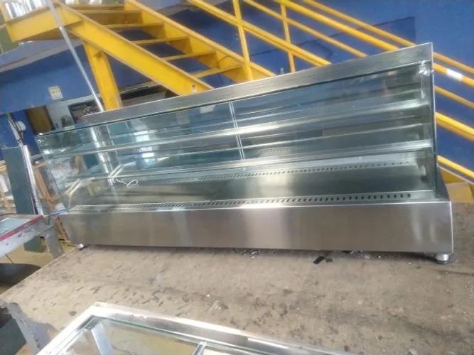 Estufa para salgado em aço inox, para sua padaria, Vidro reto parafusado. Sob medida