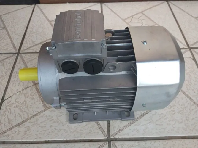 Motor elétrico trifásico 3cv rpm 1740.