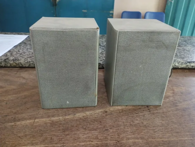 Caixas de Som Pequenas
