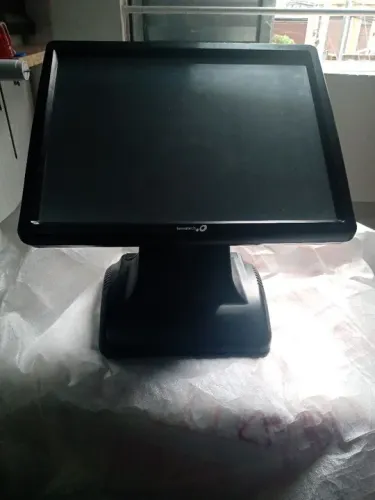 Computador Belmatech com touch Screen