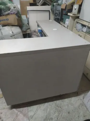 Balcão de Escritório L bege. Medidas largura e comprimento. 1 39cm altura 1,04cm