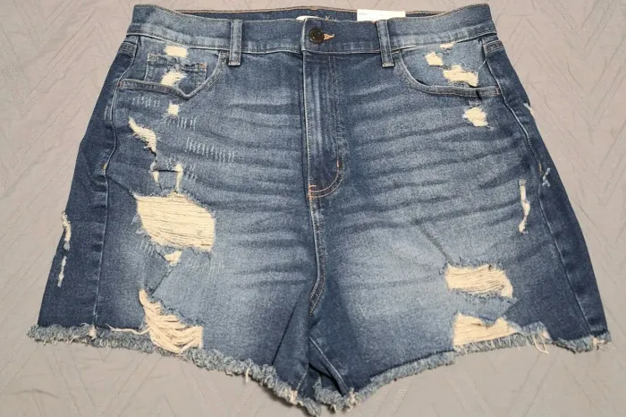 Short Jeans Azul NOVO